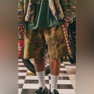 Camouflage men’s or Women SABBI Shorts with Heart-Trim Detail - Green